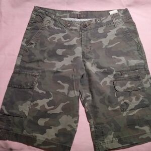 Dickies Green Camouflage Cargo Shorts